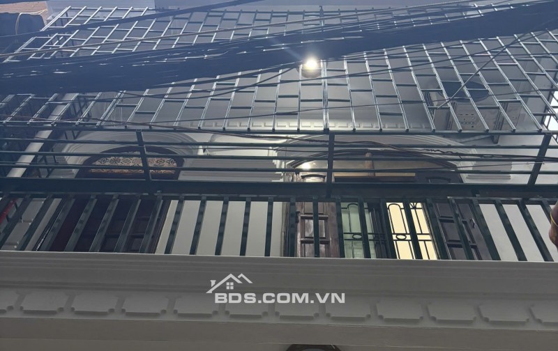 Cho thuê nhà nguyên căn 3 tầng,60m², ngõ 212 Phú Mỹ, gần Bến xe Mỹ Đình